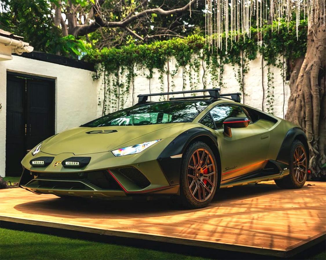 Angel Broking CEO Dinesh Thakkar's Rs 5 Crore Lamborghini - Sakshi