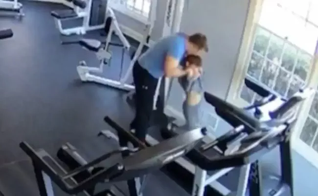 US Man Forcing 6 Year Old Son To Run On Treadmill Because He Was Too Fat