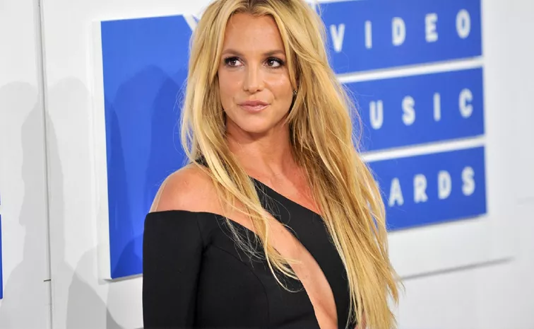 Britney Spears Gets Officially Divorced After 14 Months Of Marriage