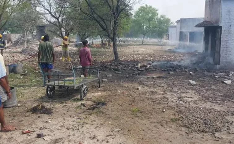 Explosion At Fireworks Factory Near Sivakasi In Tamil Nadu Video Viral