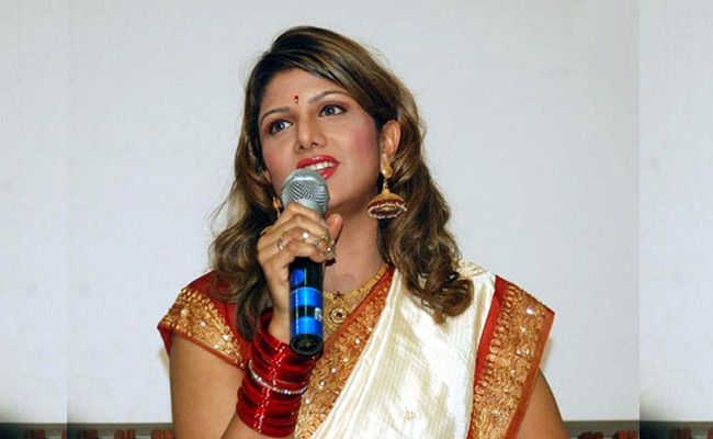 రజనీకాంత్‌పై 'రంభ' వైరల్‌ కామెంట్లు.. ఇంటర్నెట్‌లో వివాదం! | Actress Rambha Viral Comments On Rajinikanth - Sakshi