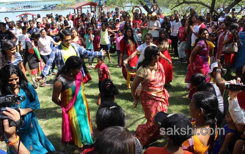 vanabhojanalu by telangana peoples association of dallas - Sakshi