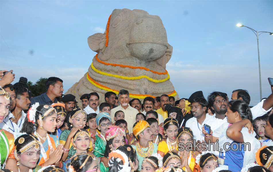 Lepakshi fete off to a colourful start