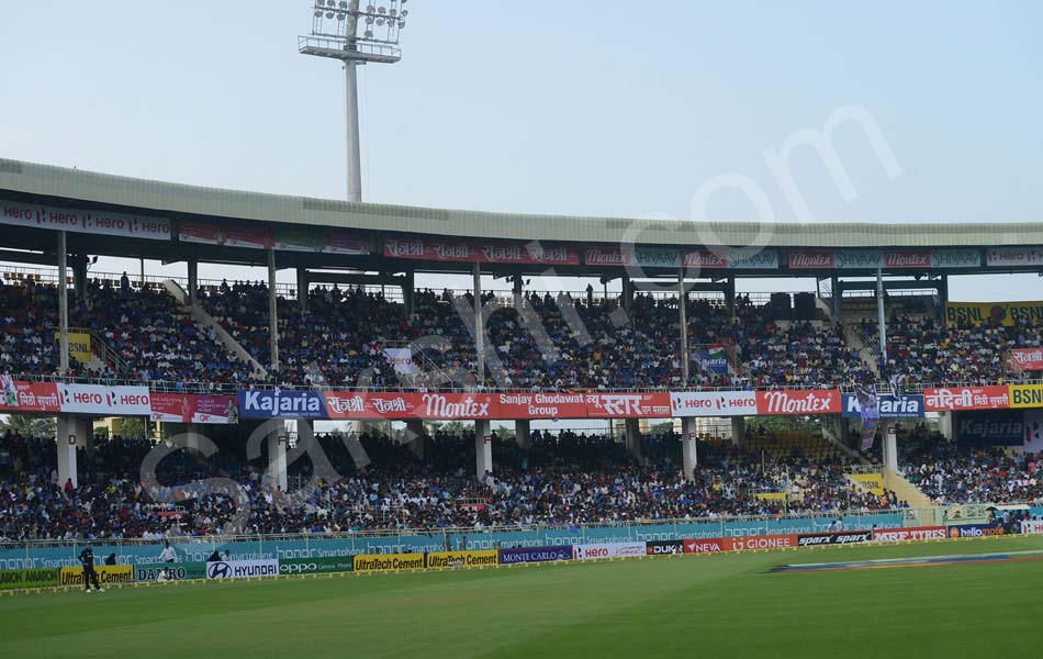 cricket in visakhapatnam stadium - Sakshi