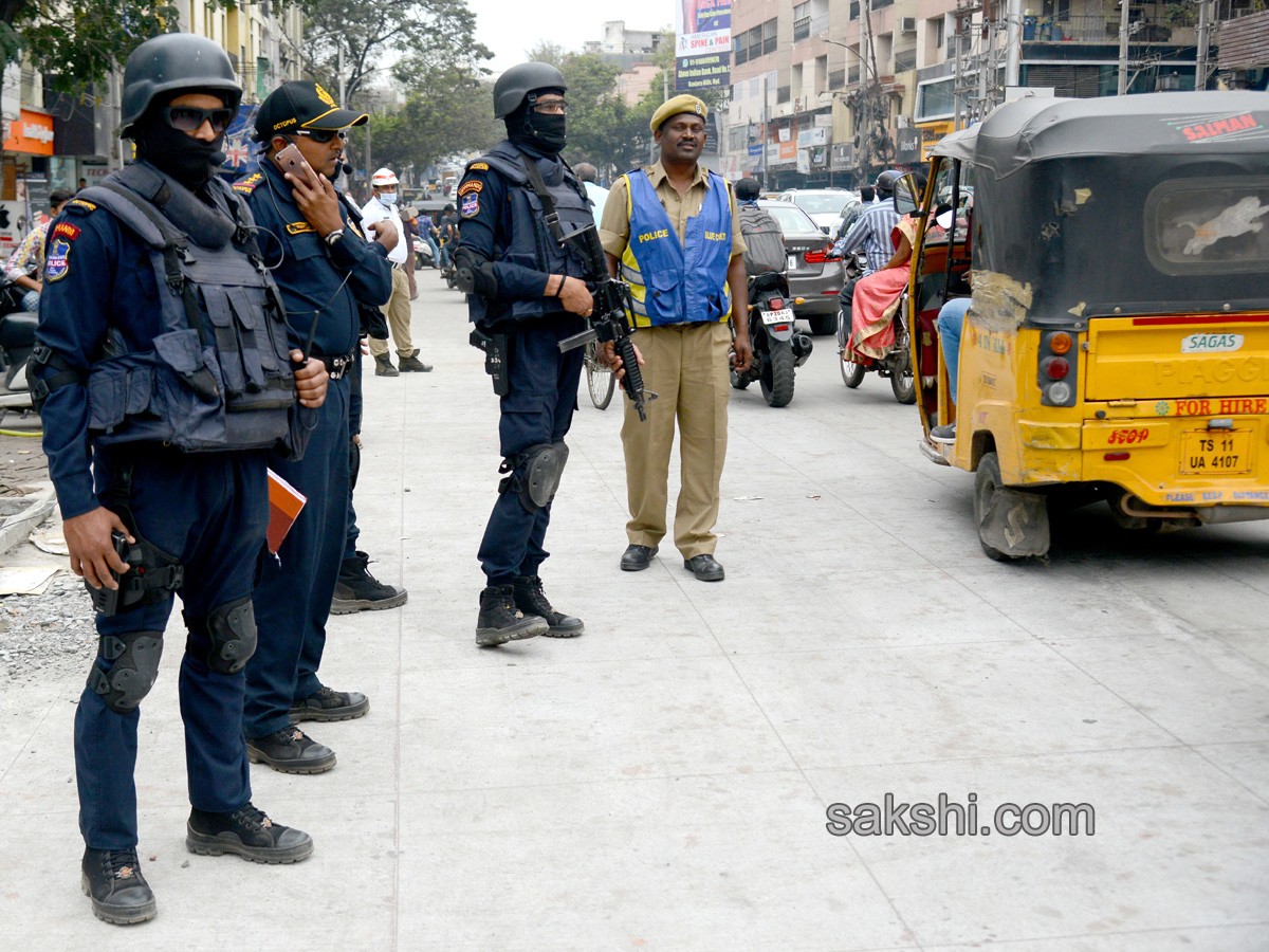 Telangana Octopus Police Conducts Search - Sakshi