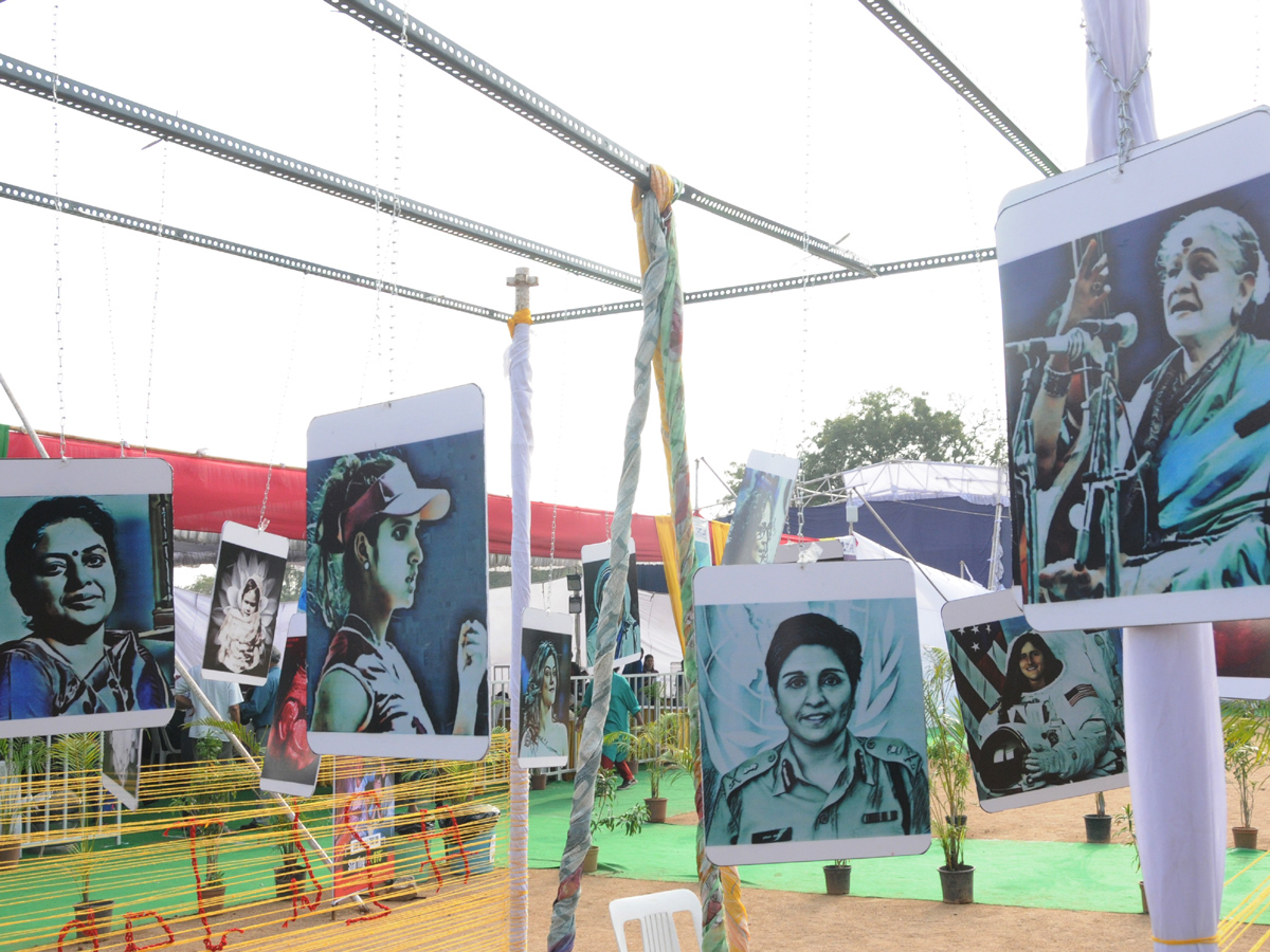 Hyderabad Literary Festival at Hyderabad Public School Photo Gallery - Sakshi
