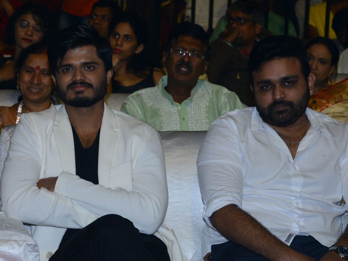 World Famous Lover Pre Release Event Photo Gallery - Sakshi