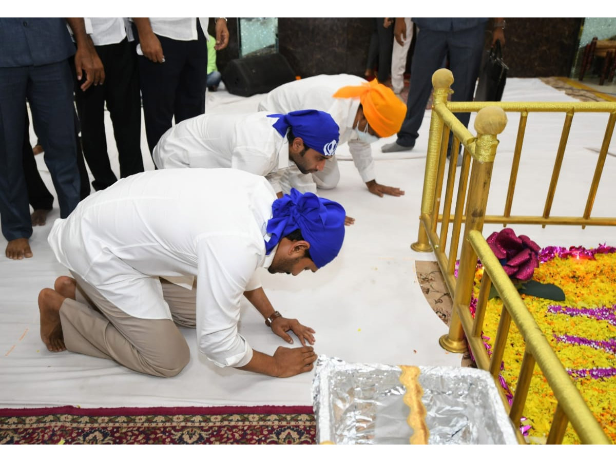 CM YS Jagan Participates In Guru Nanak Jayanti Celebrations Photo Gallery - Sakshi