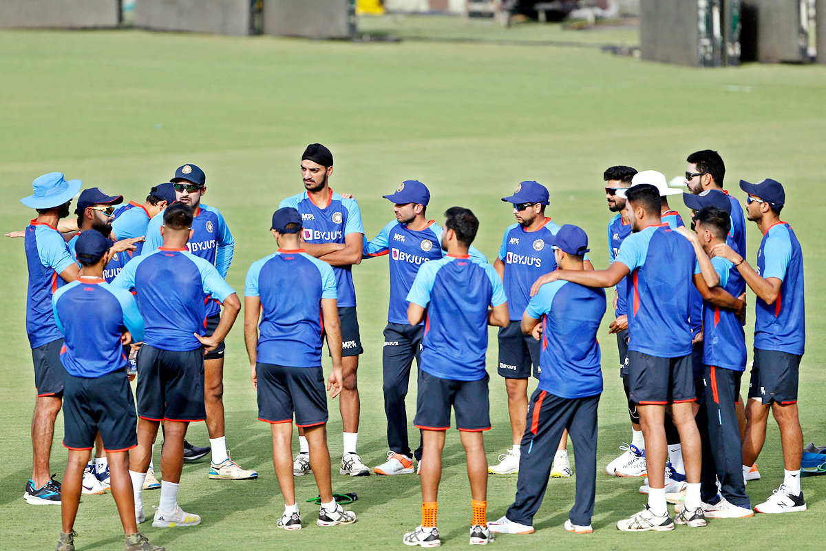 India hold practice session at Arun Jaitley Stadium - Sakshi