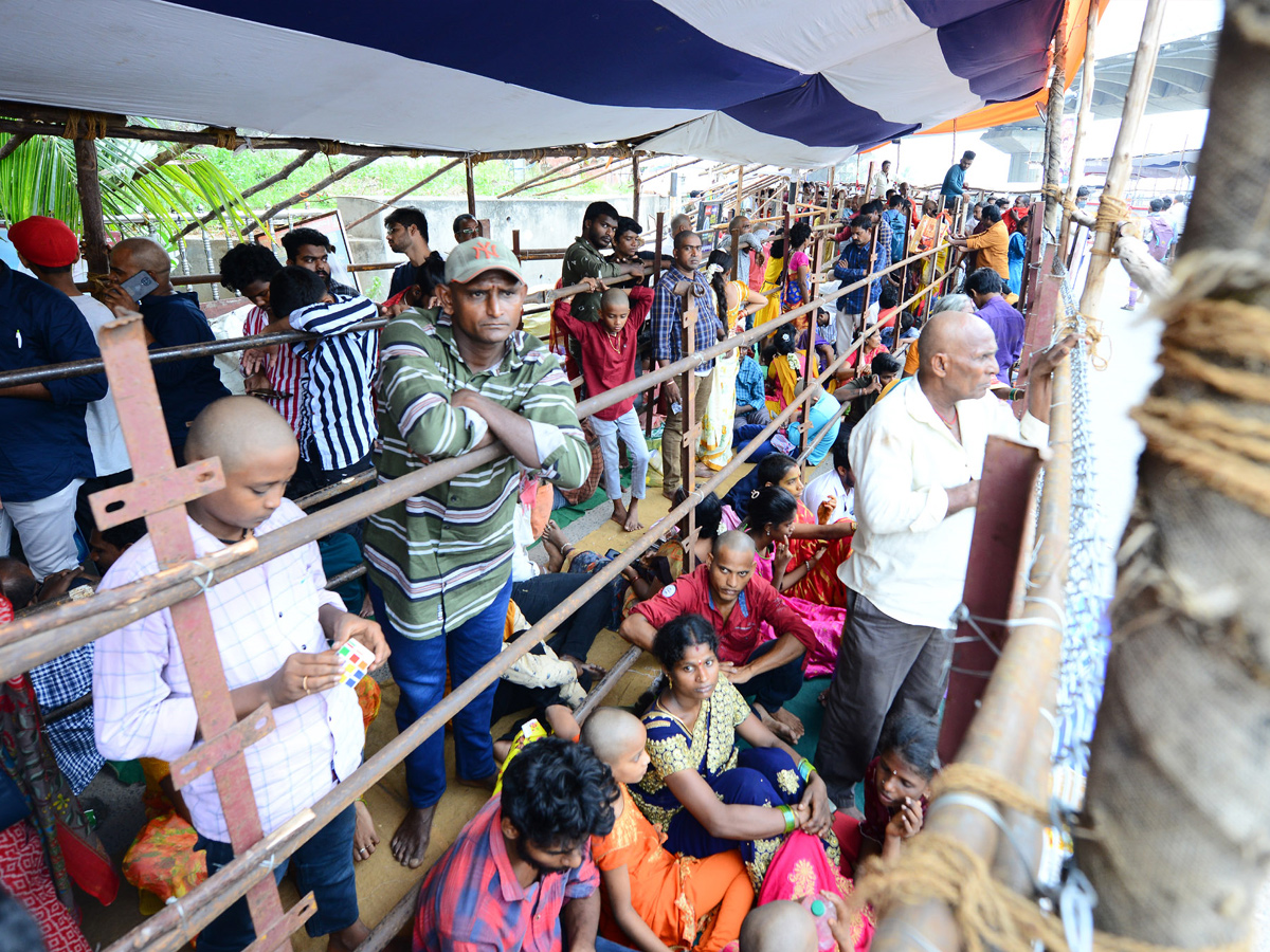 Dussehra Celebrations Starts At Indrakeeladri Photo Gallery - Sakshi