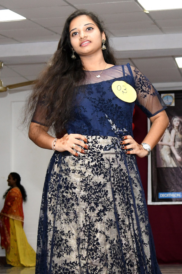 Miss Maris Stella College Students Fashion Show Photo Gallery - Sakshi