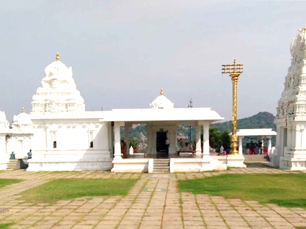 Most Famous And Spiritual Temples In Hyderabad Photos - Sakshi