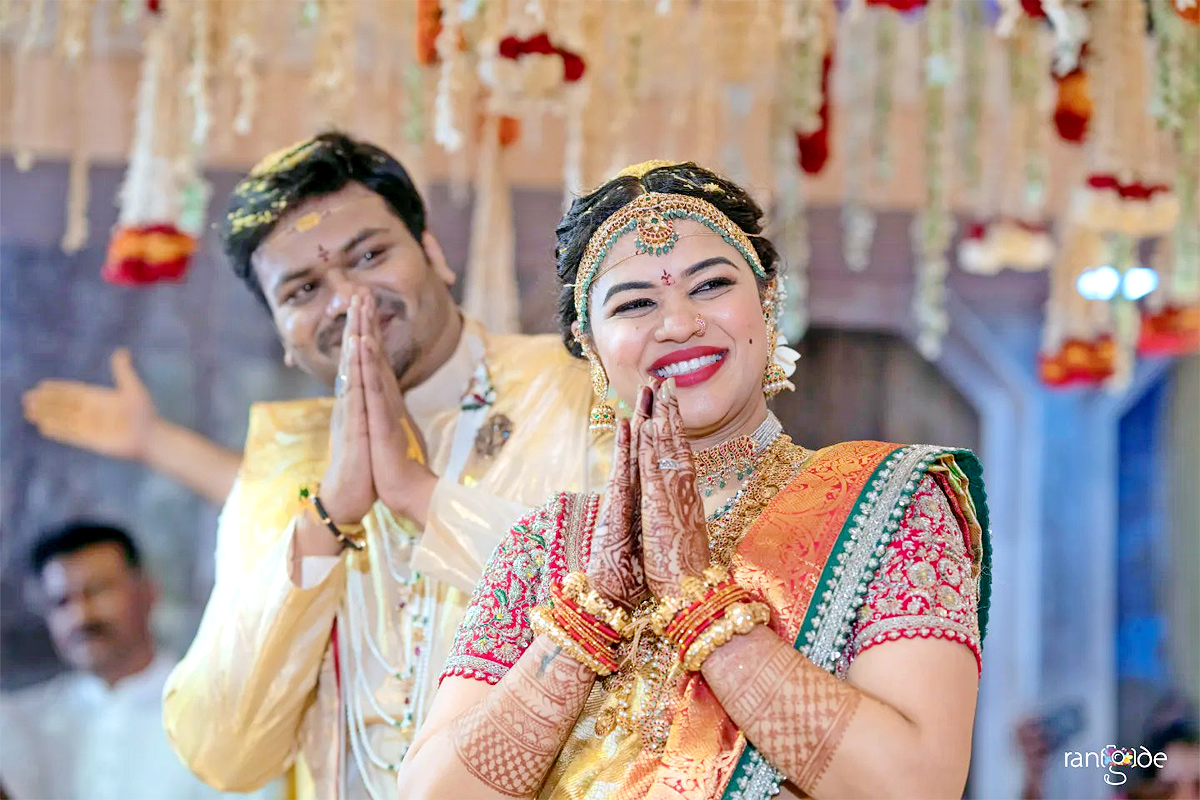 Manchu Manoj And bhuma Mounika Visiting Tirumala After Marriage - Sakshi