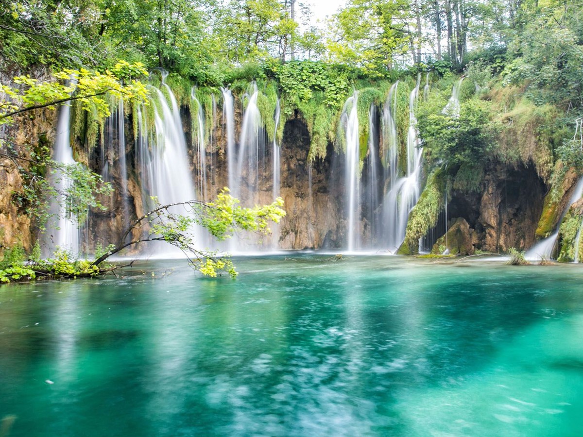 Top 10 Waterfalls In The World Photos - Sakshi