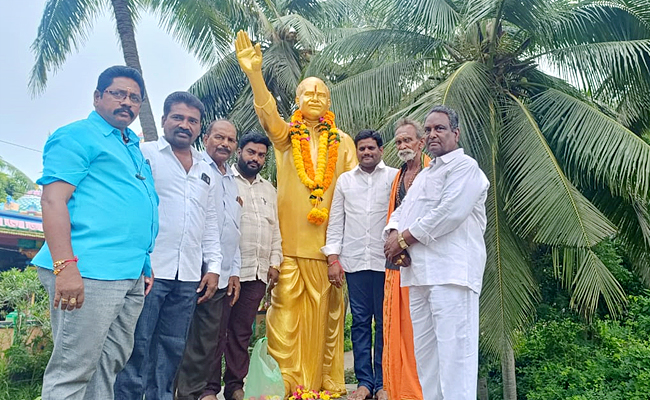 YSR Vardhanthi In Andhra pradesh PHotos - Sakshi