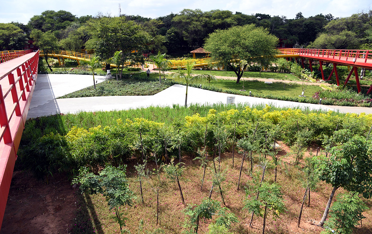 Lakeview Park in Hussain Sagar Hyderabad - Sakshi