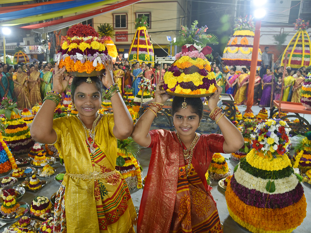 saddula bathukamma CeleBrations in Telangana Photos - Sakshi
