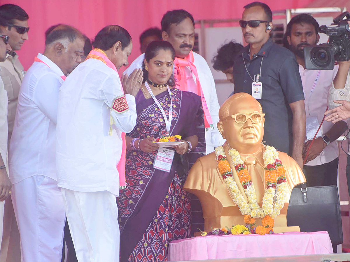 Praja Ashirvada Sabha in Paleru - Sakshi