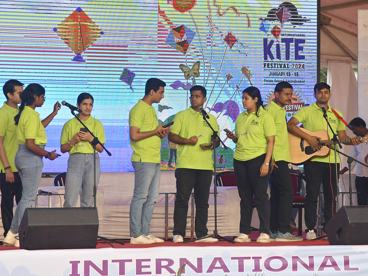 International Kite Festival At Parade Grounds At Hyderabad Photos - Sakshi