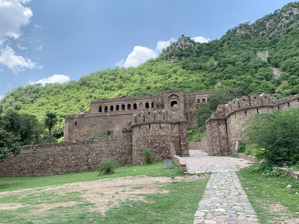 Bhangarh Fort: The Female Ghost - Sakshi