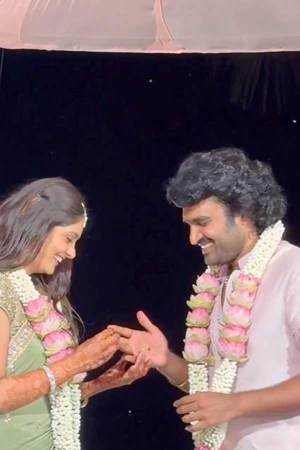 Kiran Abbavaram and Rahasya Gorak Engagement Photos - Sakshi