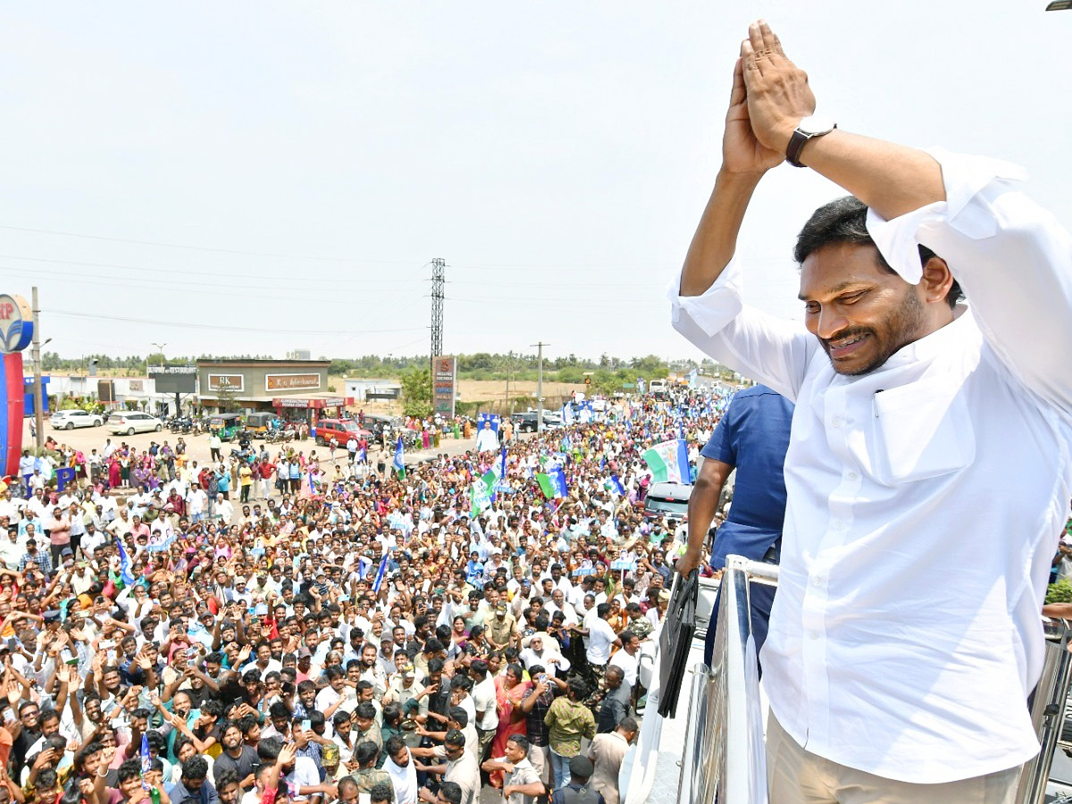  CM YS Jagan Memantha Siddham Road Show At Kovaur In Nellore District PHotos - Sakshi