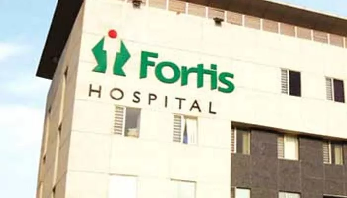  Gurugram's Fortis hospital bills Rs 16 lakh for dead child's dengue treatment - Sakshi - Sakshi - Sakshi - Sakshi - Sakshi