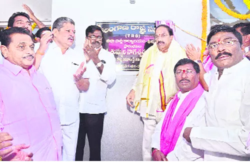 Telangana activists preferred in government nominated positions - Sakshi