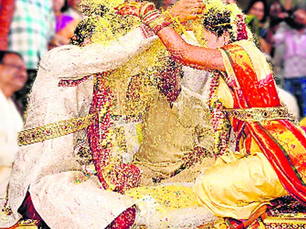 Auspicious Wedding Dates From Feb 24, Huge Rush in Telugu States - Sakshi