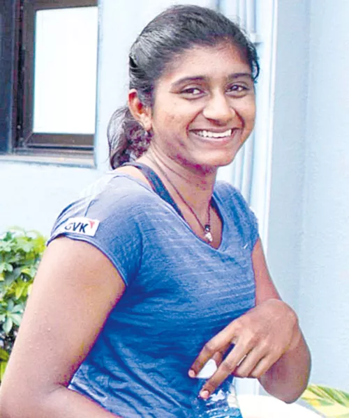 pranjula enters final of ITF womens tourney - Sakshi