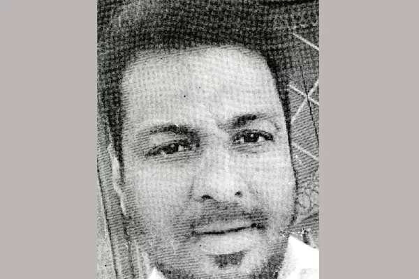 dilsukhnagar blasts accused Mohammed Shafiq Mujawar arrested - Sakshi
