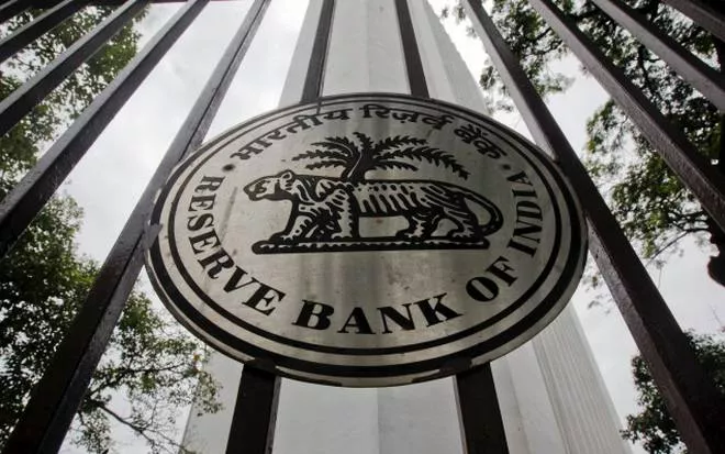 RBI to link bank's base rate to MCLR from Apr 1 for loans - Sakshi