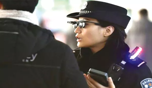 China Using Sun Glasses To Find Criminals - Sakshi