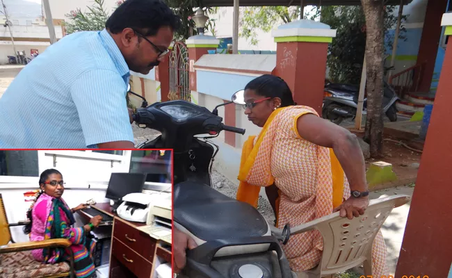 Aunt Helps Handicapped Daughter in law - Sakshi