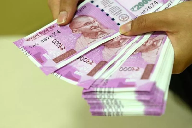 Rupee slips 6 paise to 65.55 against US dollar    - Sakshi