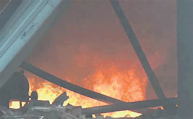 Fire Accident In Katedan - Sakshi