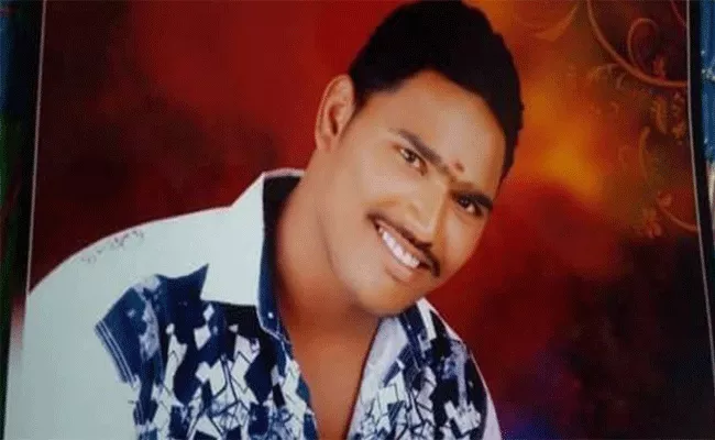 Young Man Died In Road Accident - Sakshi