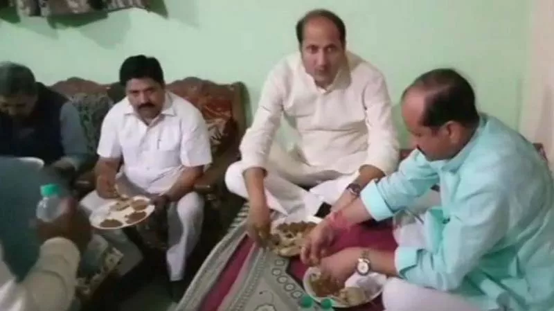  BJP Minister In Soup Over Halwai Cooked Meal At Dalit Home - Sakshi