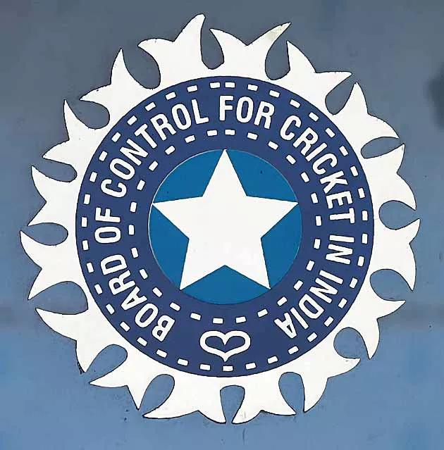 Selectors and umpires salary increment! - Sakshi