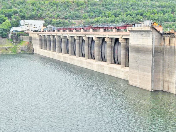 Huge flood water to the Srisailam Dam - Sakshi