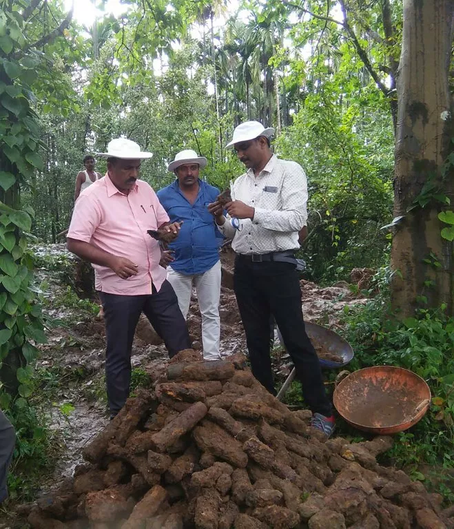 Tippu Sultan Mysorean Rockets Found  In An Abandoned Well - Sakshi