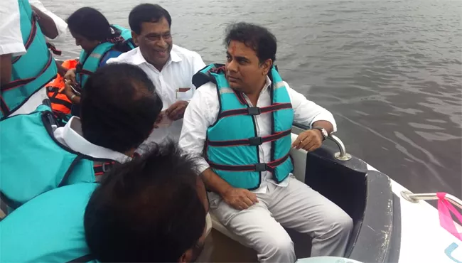 Minister KTR Travels on Power Boat - Sakshi