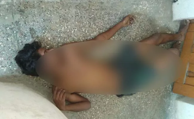 mysterious death:mysterious death of a young man at Rajamahendravaram - Sakshi