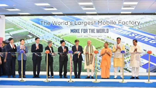 Modi And South Koria President Inaguarate Samsung Mobile Plant - Sakshi