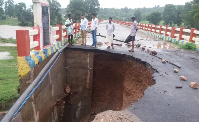 Heavy Rains Destructive Roads In Adilabad - Sakshi
