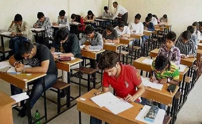 Regular Lecturers Shortage Telangana Degree Colleges Adilabad - Sakshi