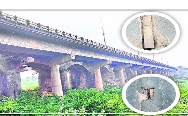 Bridge Repair In Karimnagar - Sakshi