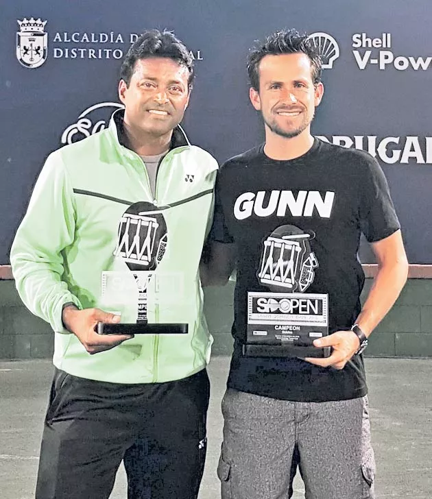 Leander Paes wins Santo Domingo Open trophy - Sakshi