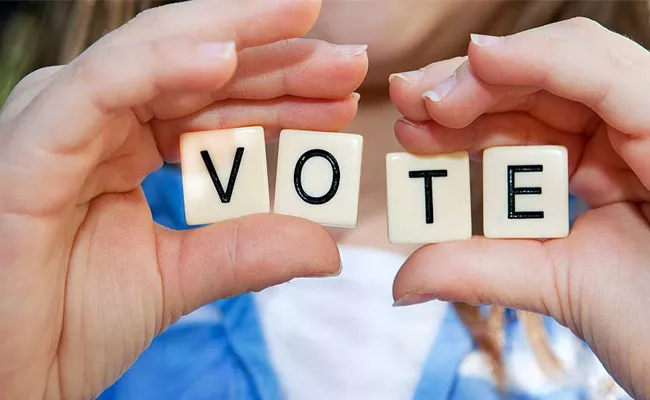 Youth Votes Increase In Warangal - Sakshi
