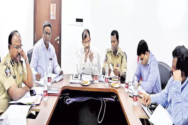 Gopalakrishna Dwivedi in Review meeting with nodal officers - Sakshi